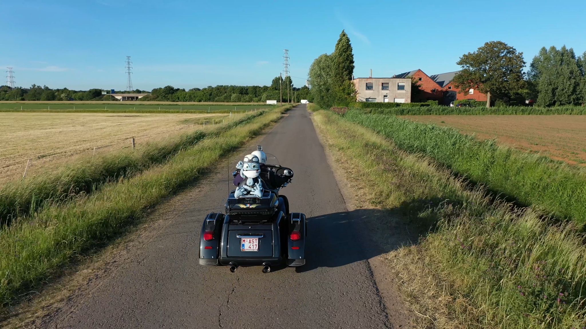 Cor moto 4k.MP4 snapshot 00.58 [2020.11.22 17.48.16]